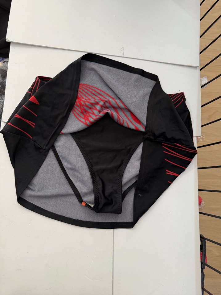 Kırmızı Pilili Mini Etekli bikini altı s beden - Görsel 2