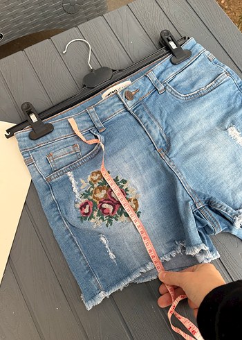 Koton 38 beden Nakışlı Bohem Kadın Kot Şort - Görsel 7