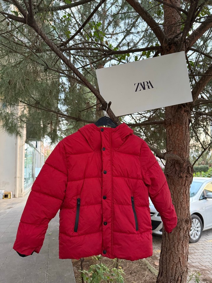 Koyu Kırmızı Fermuarlı Erkek Mont Zara orijinal 8 yaş - Görsel 5
