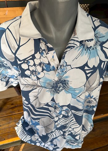 Lufian xl beden Mavi Çiçekli Kısa Kollu Polo Tişört - Görsel 3