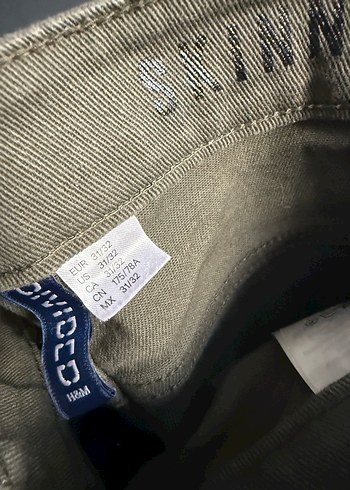 Erkek Yırtık Kesim Kemerli Kot Pantolon 31 beden - Görsel 8