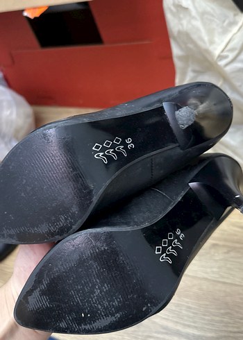 36 Beden Kadın Siyah Stiletto Topuklu Ayakkabı