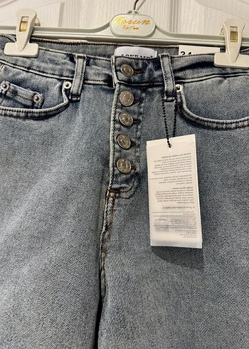 Düğmeli Gri Kadın Mini Kot Şort - Görsel 3