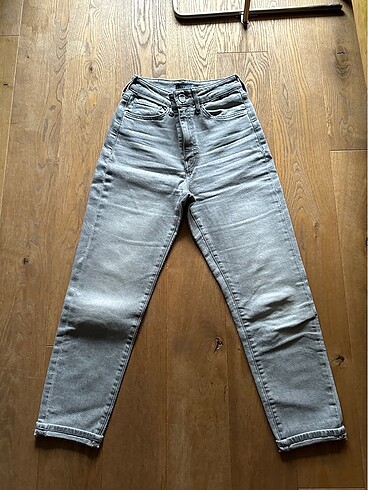 Mom jeans