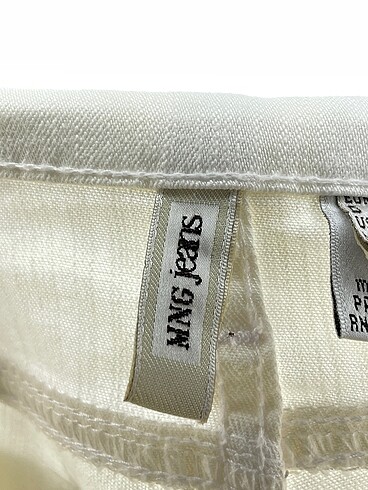 34 Beden beyaz Renk Mango Jean / Kot %70 İndirimli.