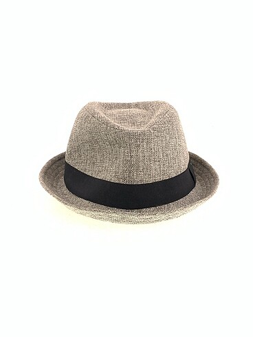 H&M H&M Şapka %70 İndirimli.