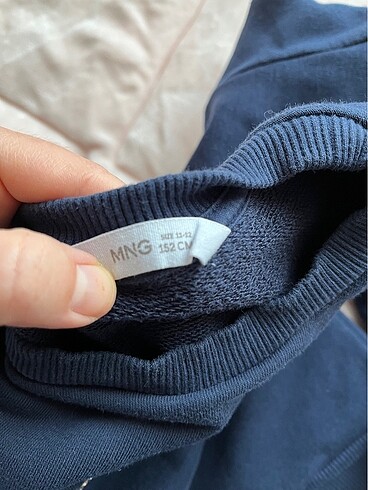 11-12 Yaş Beden Mango sweat ve LCW mom jean