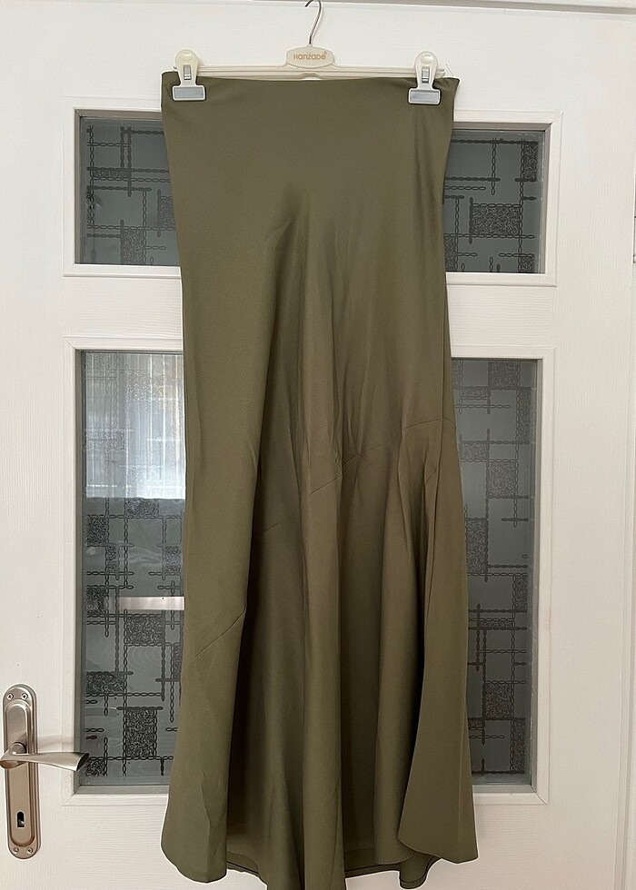 Etiketli yeni etek - Görsel 2