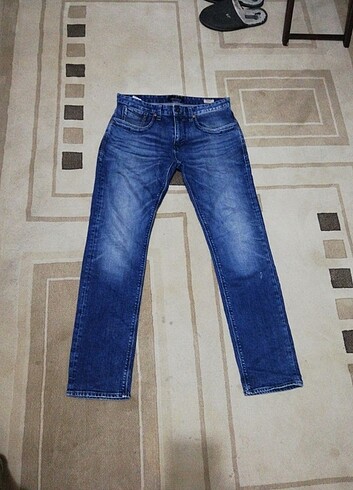 Kot 31/32 mavi jeans orjinaldır 