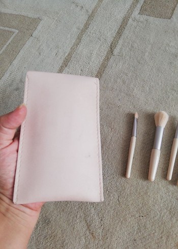 Bej Pastel Makyaj Fırça Seti ve Taşıma Çantası - Görsel 6