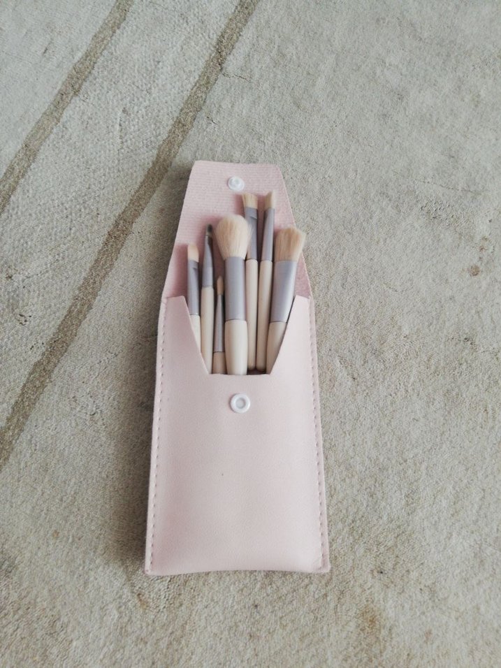 Bej Pastel Makyaj Fırça Seti ve Taşıma Çantası - Görsel 4