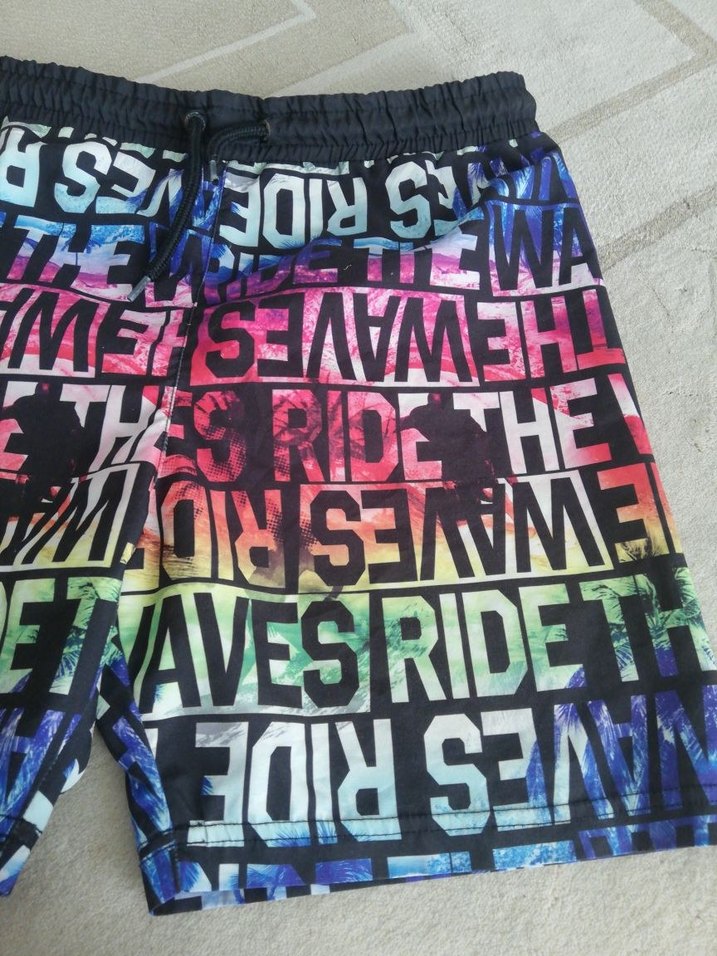 Erkek Çocuk Renkli Batik Desenli Deniz Şortu 12-13 yaşa uygun - Görsel 5