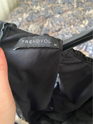 34 Beden siyah Renk Trendyol elbise