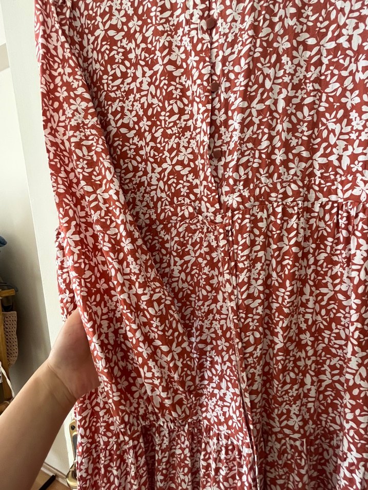 Çiçek desenli uzun tesettür elbise - Görsel 2