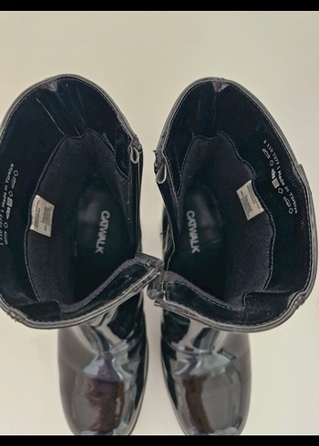 Bot kadın - Görsel 5