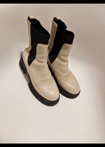 Beyaz Deri Kadın Topuklu Bot - Görsel 3