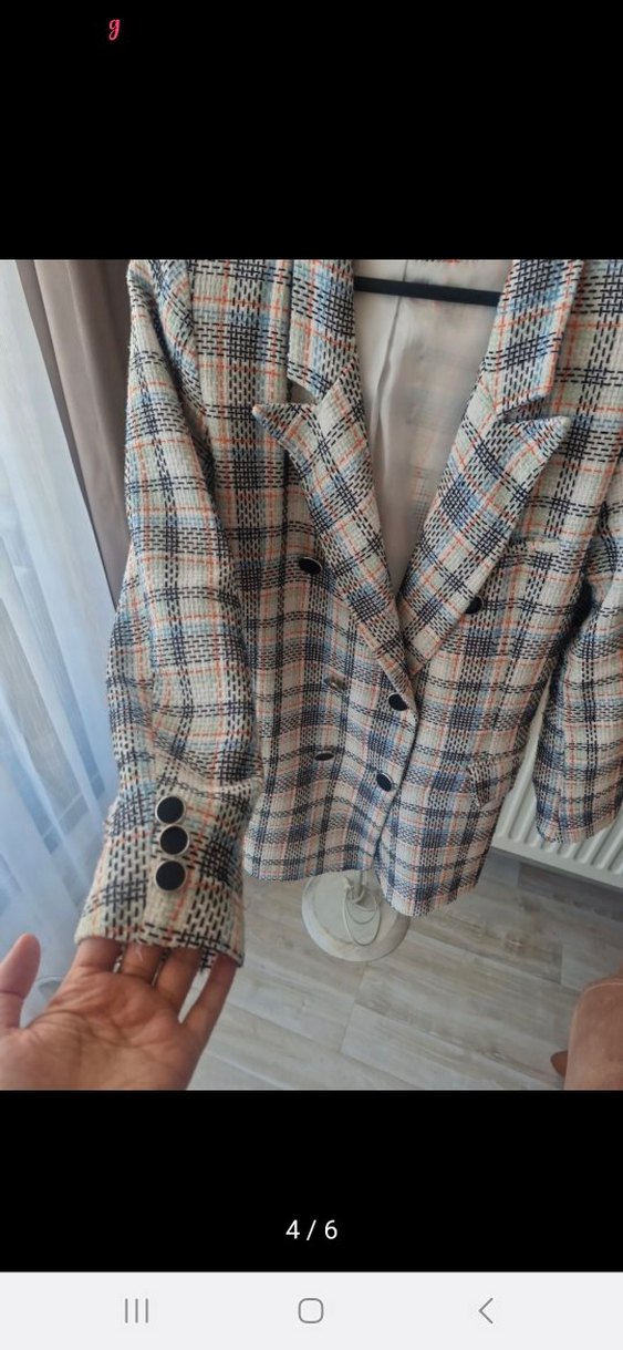 Düğmeli Kısa Kesim Ekose Kadın Blazer - Görsel 4