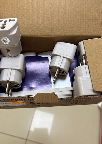 Beyaz Evrensel Telefon Şarj Adaptörü - Görsel 2