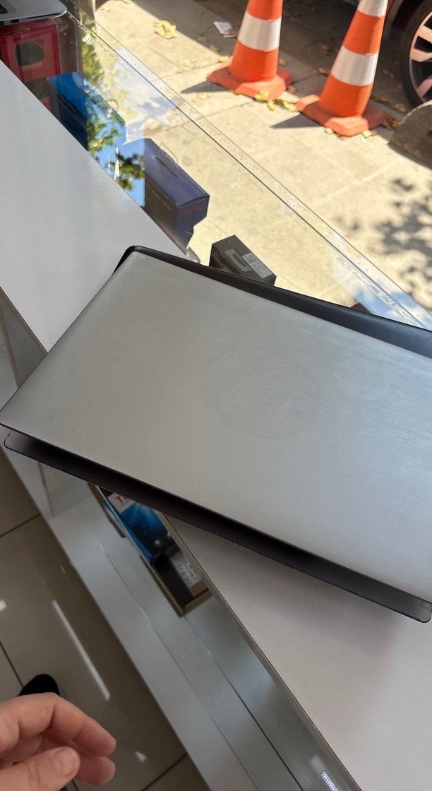 Lenova Laptoop - Görsel 3