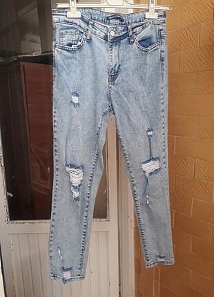 Yırtık jean