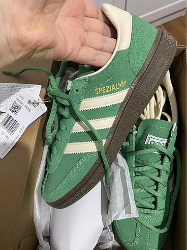 38,5 Beden yeşil Renk adidas handball spezial