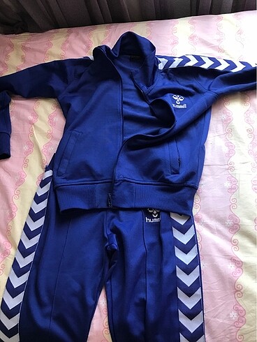 Hummel eşofman takımı