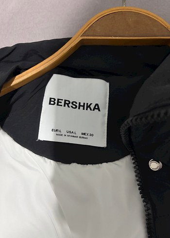 l Beden beyaz Renk Bershka Siyah Beyaz Kadın Ceket