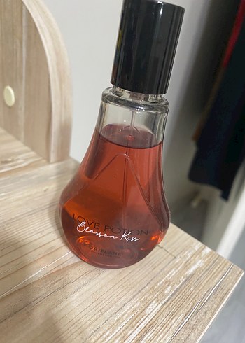 Love Potion Blossom Kiss Kadın Parfümü