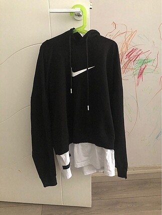 Nike sweatshirt