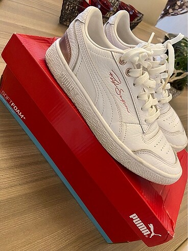 Puma Sneaker