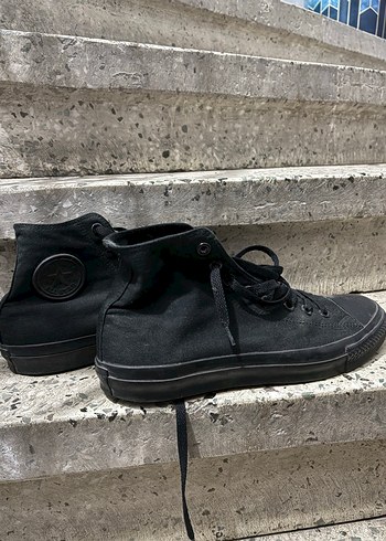 siyah converse