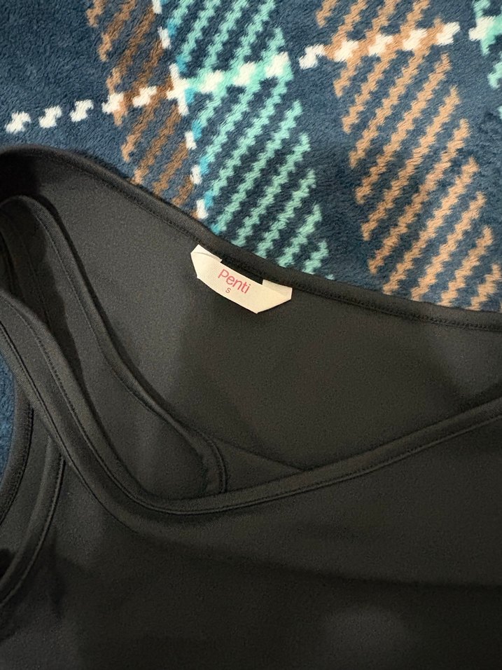 Siyah Tek Omuzlu Crop Top - Görsel 2