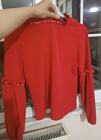 Diğer Kırmızı gömlek