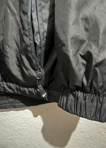 Nike Siyah Fermuarlı Unisex Yağmurluk - Görsel 3