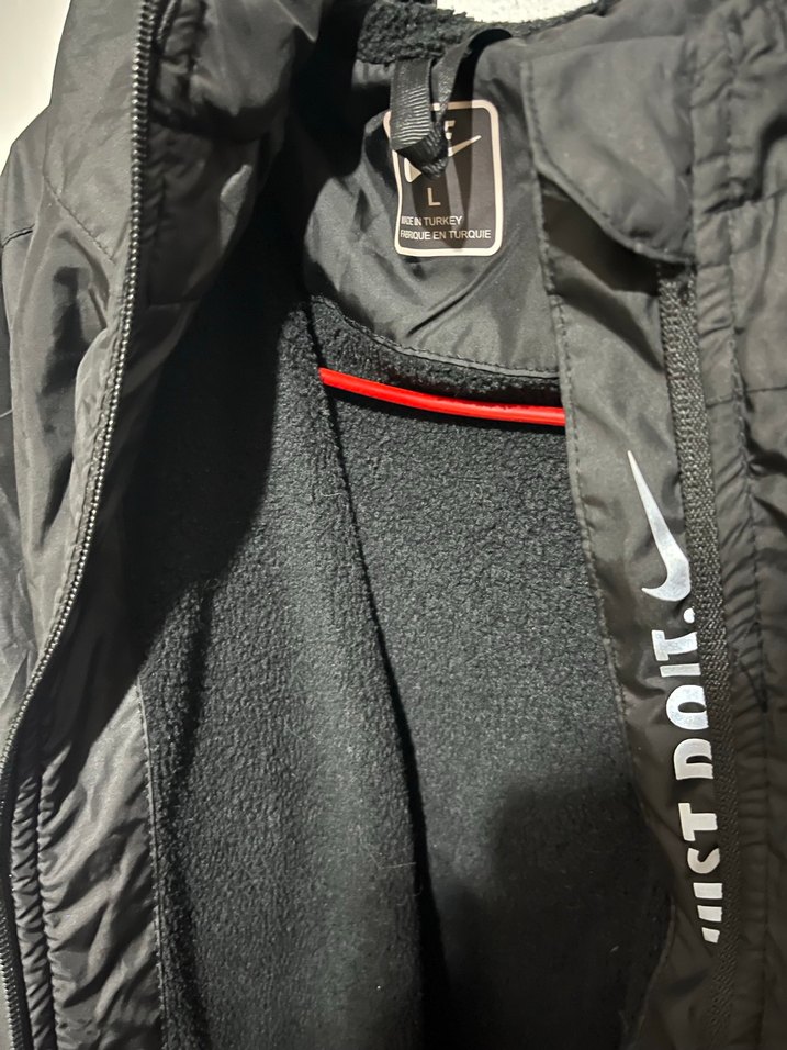 Nike Siyah Fermuarlı Unisex Yağmurluk - Görsel 5