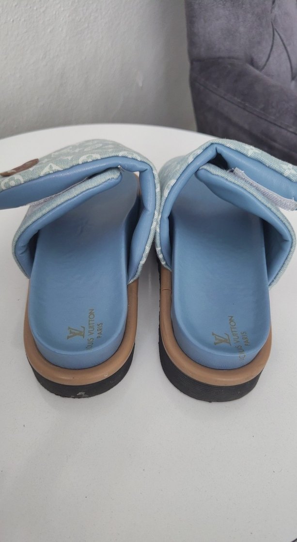 Louis Vuitton Monogramlı Açık Mavi Terlik — görsel 4/5