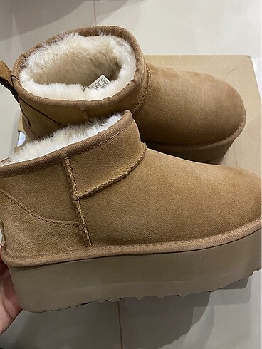 Ugg Ugg ultra mini platform