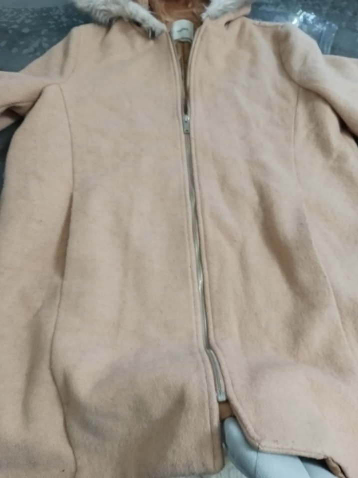 Bej Kürklü Kapüşonlu Kadın Kışlık Mont - Görsel 2