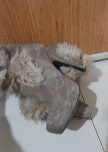 Bej Süet, Kürklü Yüksek Topuklu Kadın Çizme - Görsel 6