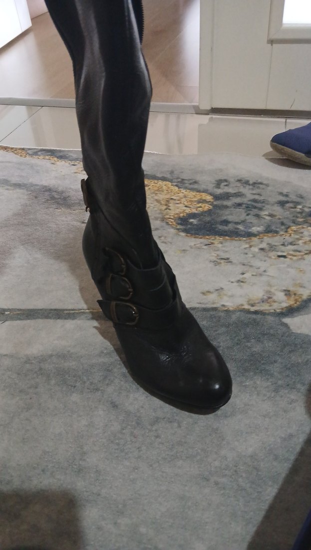 Tokalı Siyah Süet Dizüstü Topuklu Bot - Görsel 2