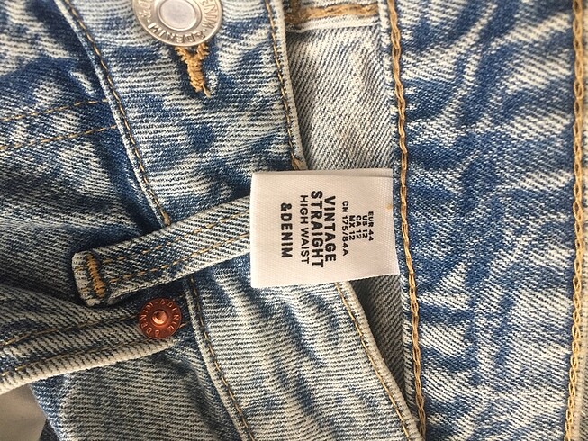 44 Beden Sıfır kot pantolon