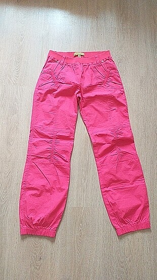 Pembe Pantalon