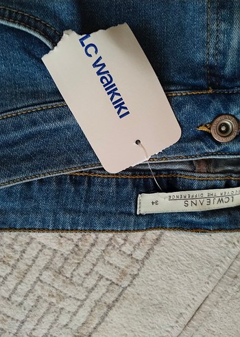 Düğmeli Mavi Kadın Denim Mini Şort - Görsel 2