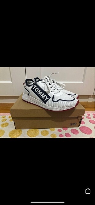 TOMMY HİLFİGER 38numara