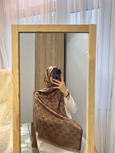 GUCCİ ŞAL