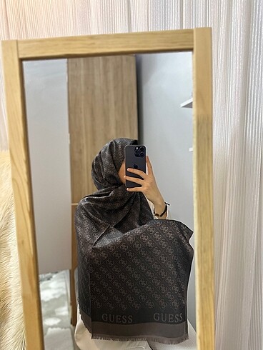 Guess GUESS ŞAL
