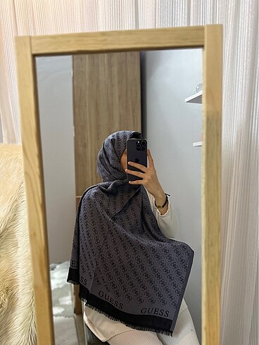 Guess GUESS ŞAL