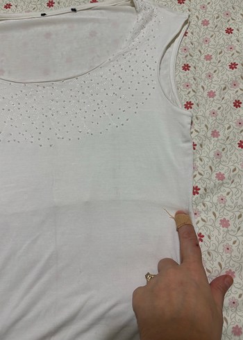 38 Beden beyaz Renk #beyaz #taşlı #pullu #boncuklu #bluz