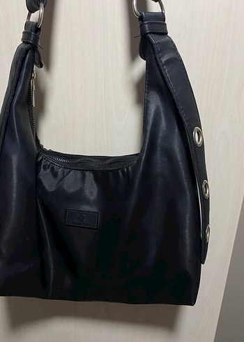 Siyah Deri Tokalı Kadın Çanta - Görsel 2