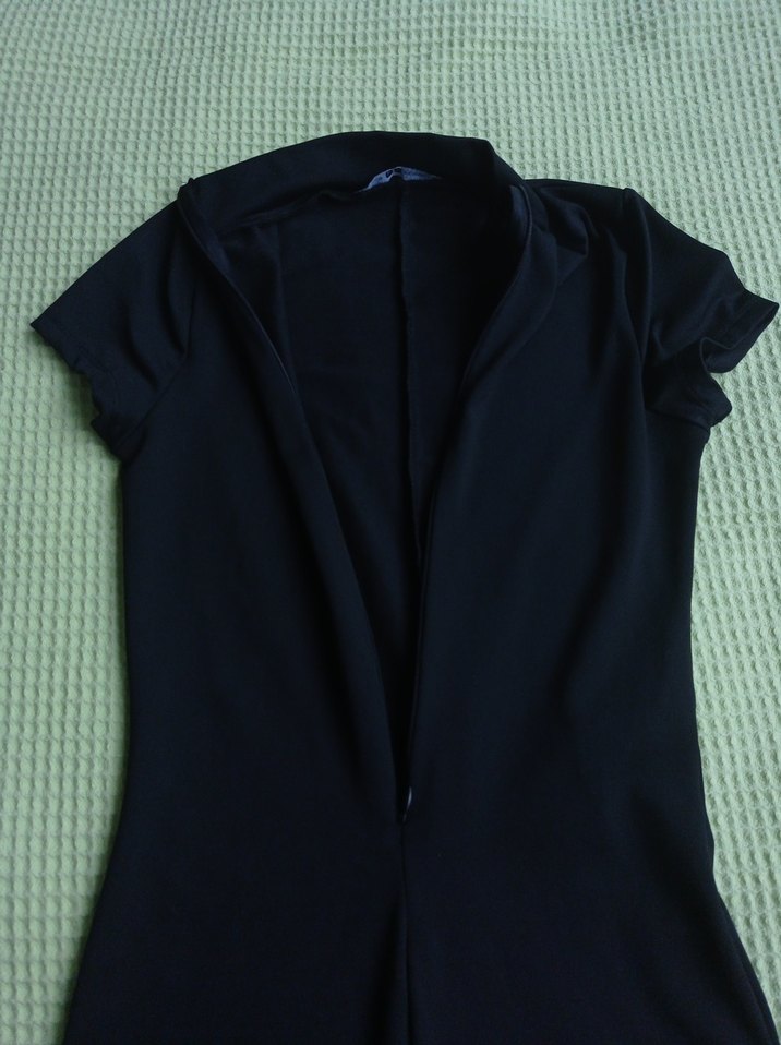 Siyah Kısa Kollu Kadın Tulum - Görsel 3